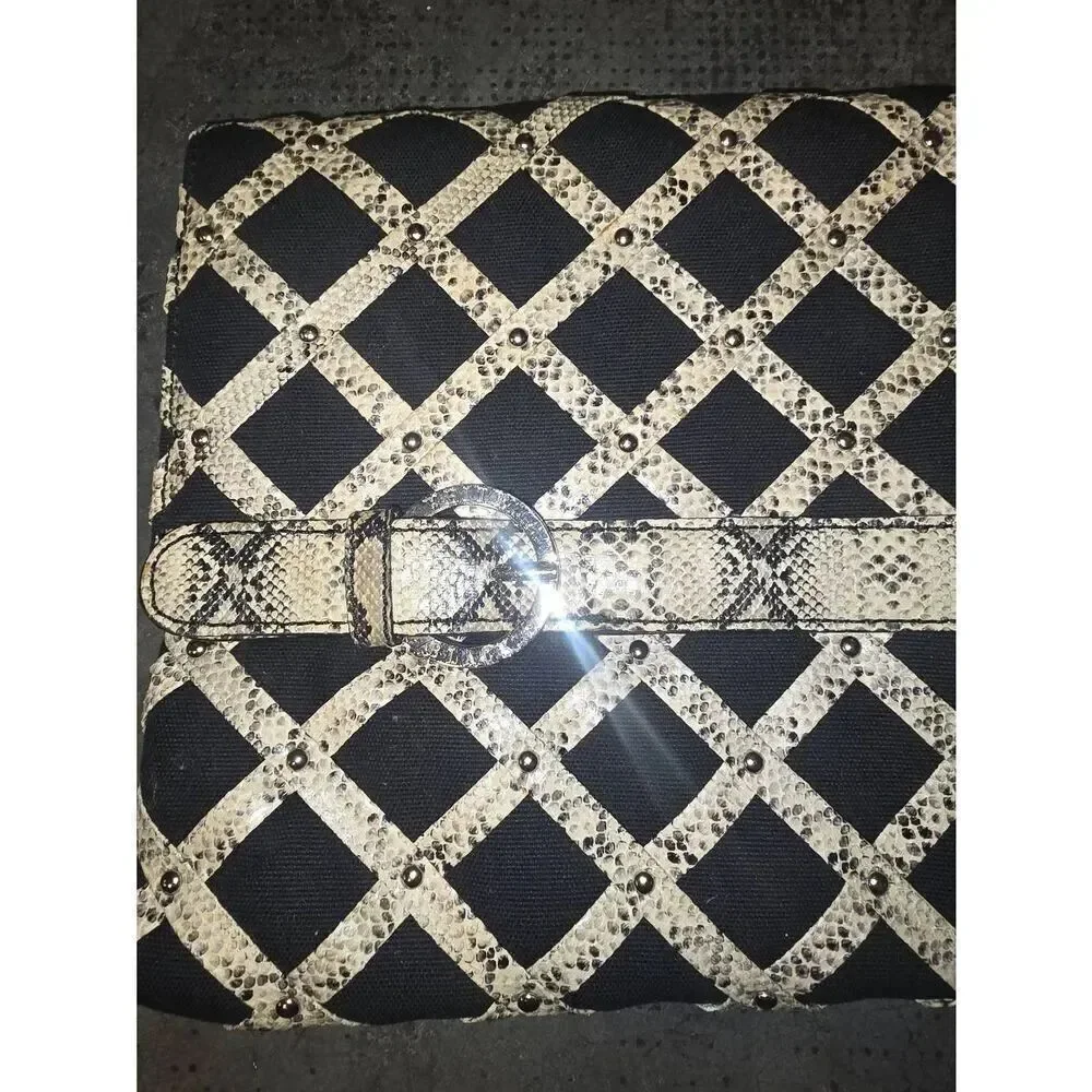 White House Black Market Purse